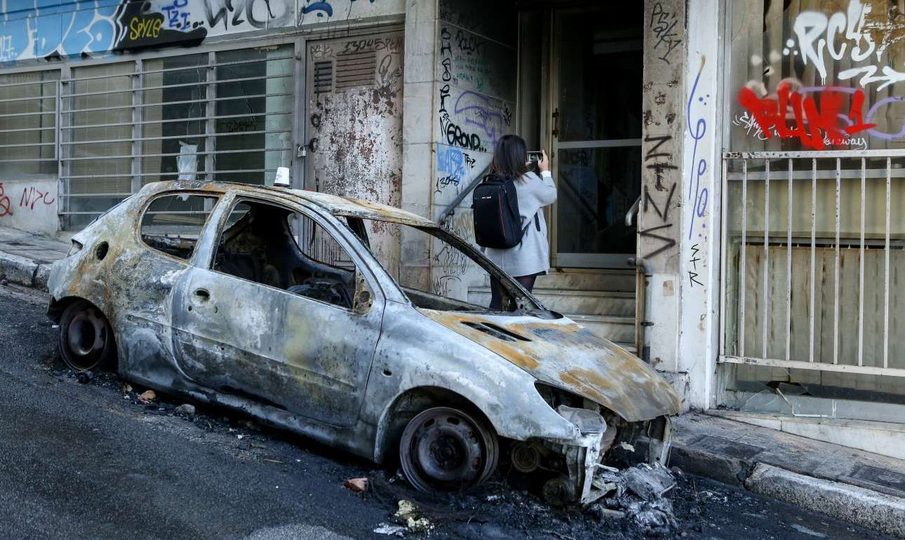 Αστυνομικοί κατά λιμενικών μετά το φιάσκο στα Εξάρχεια: «Που πας, ρε Καραμήτρο;»