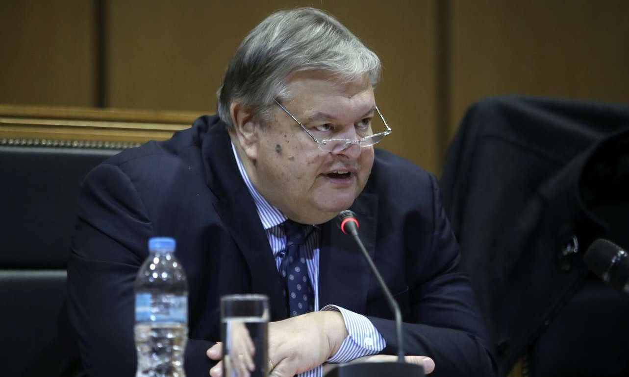 Βενιζέλος: «Η πιο κακοφτιαγμένη πολιτική σκευωρία των τελευταίων δεκαετιών»