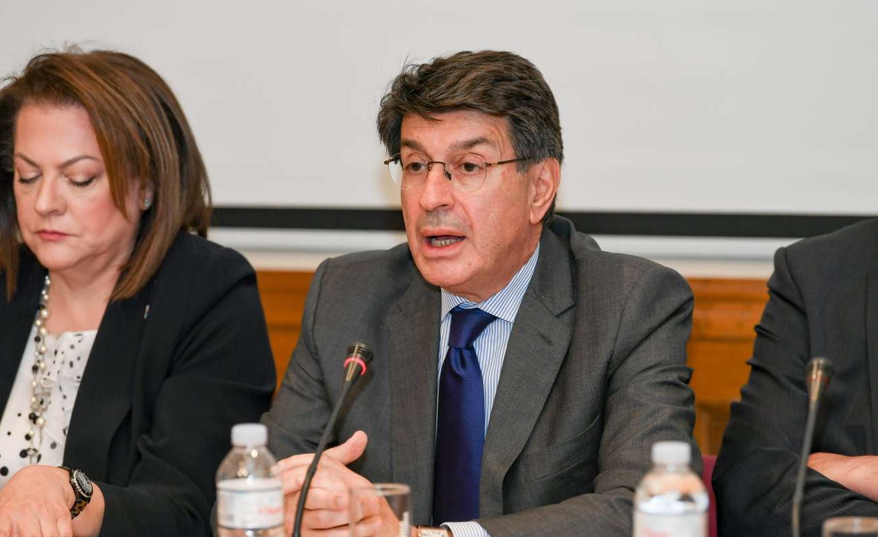 Γιατί και οι βιομήχανοι ζητούν εκλογές σύντομα