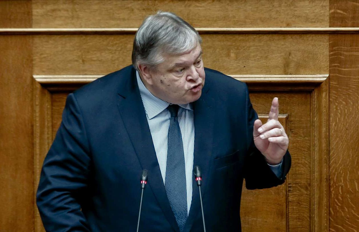 Ο Βενιζέλος απάντησε στον Τσίπρα για τη «συγγνώμη στον Πικραμμένο»