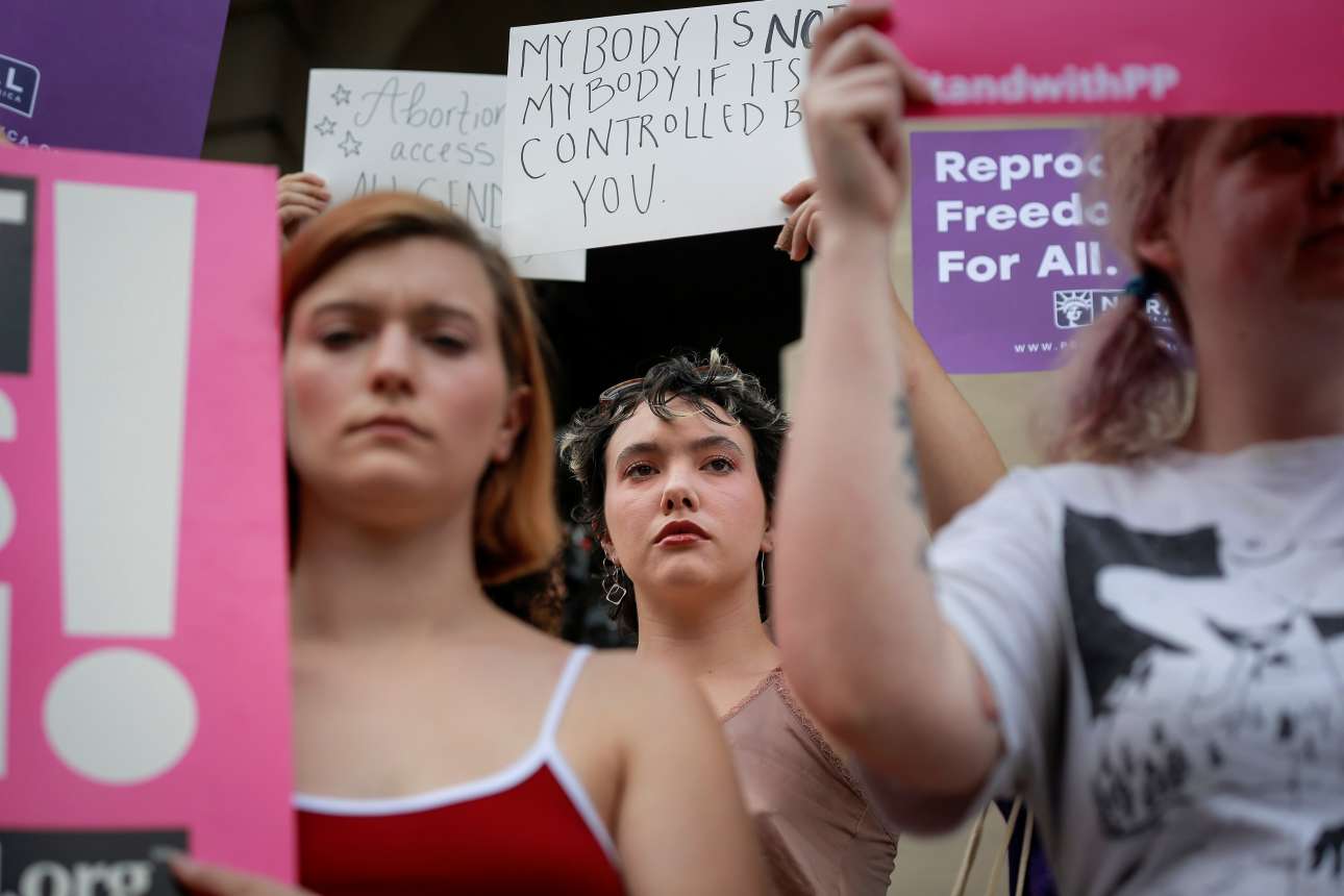 Λυσιστράτη α λα ΗΠΑ: κόβουν το σεξ για να υποστηρίξουν τις αμβλώσεις