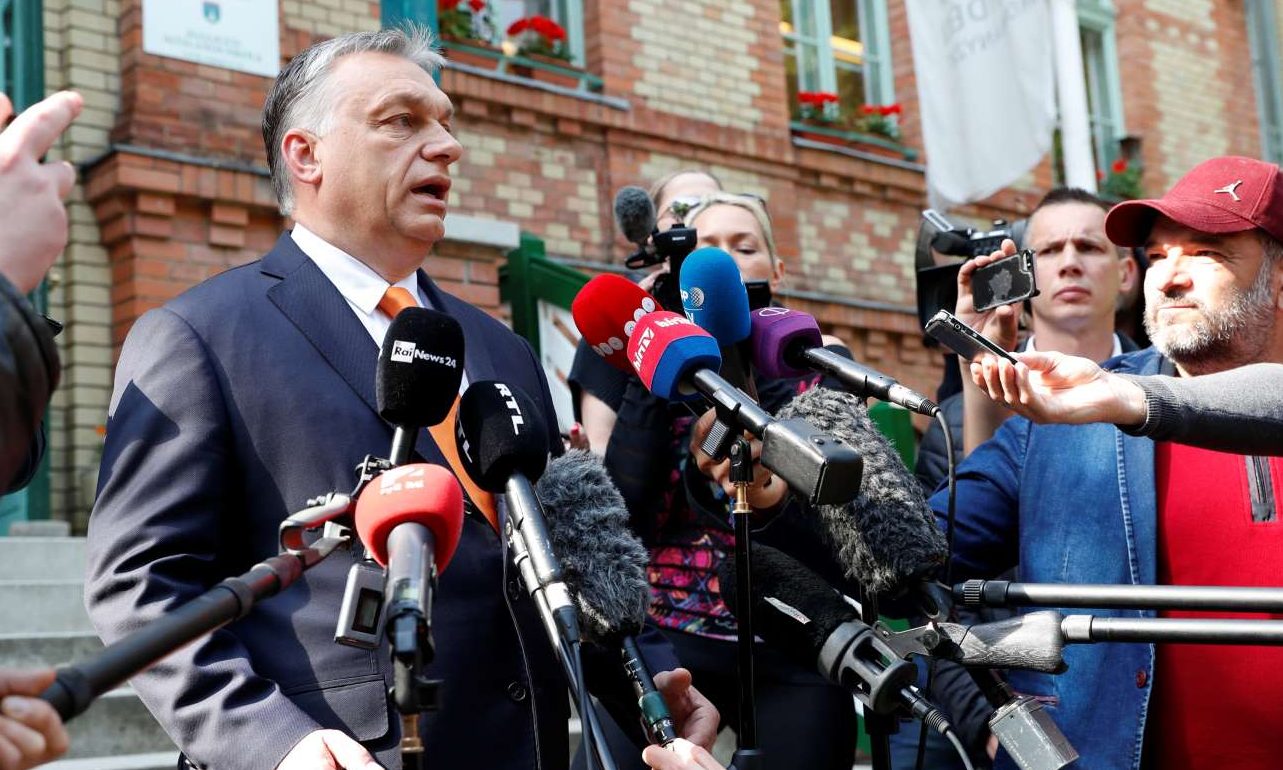 Τον Σαλβίνι καλοβλέπει τώρα ο Ορμπαν μετά το σκάνδαλο στην Αυστρία