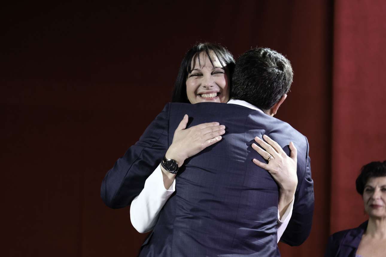 Ε όχι! Παραιτήθηκε η Κουντουρά!