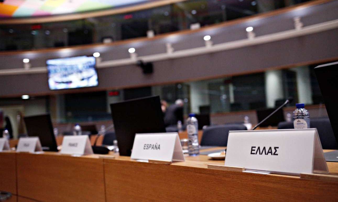 Το (προεκλογικό) πακέτο παροχών της κυβέρνησης στο τραπέζι του EuroWorking Group