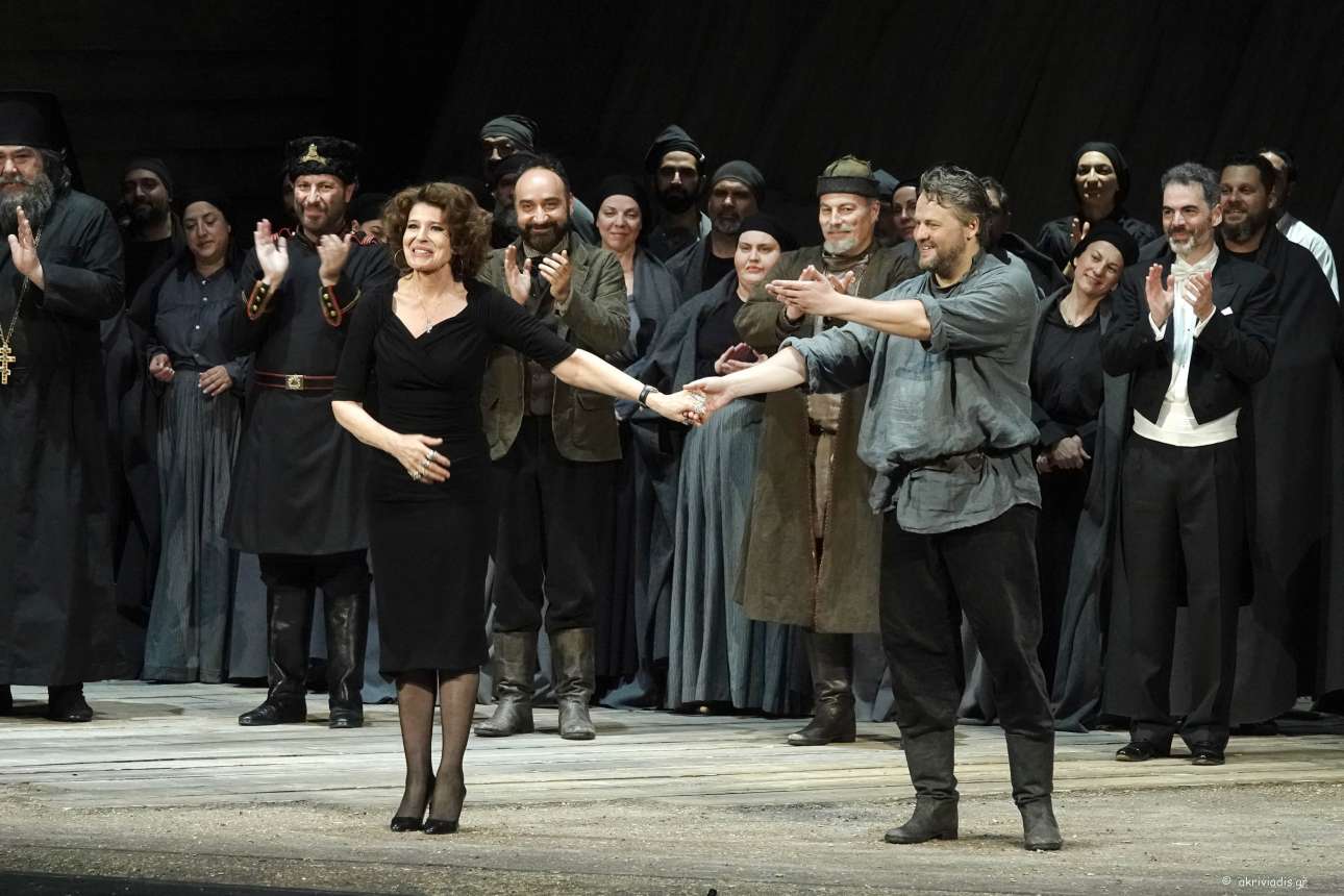 H πρώτη φορά της Φανί Αρντάν και οι θεοί του Ολύμπου στο «Νιάρχος»