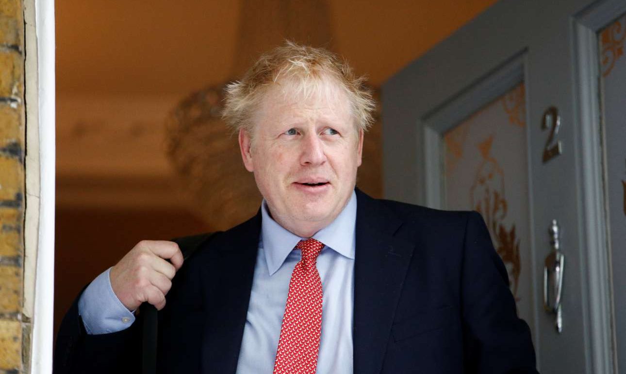 Αστυνομικοί στην κατοικία του Μπόρις Τζόνσον – Ακούγονταν ουρλιαχτά μέσα στη νύχτα