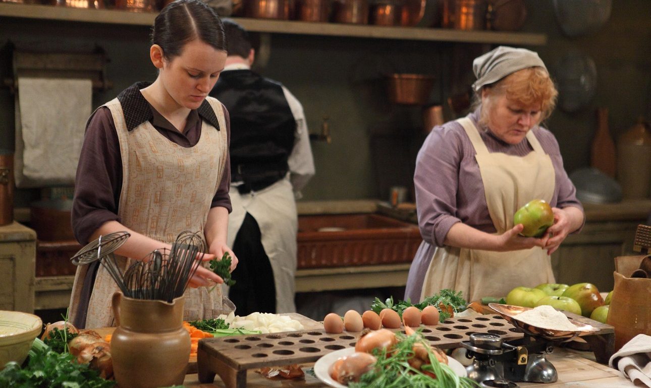 Πόσο άλλαξε η «στολή εργασίας» των γυναικών;