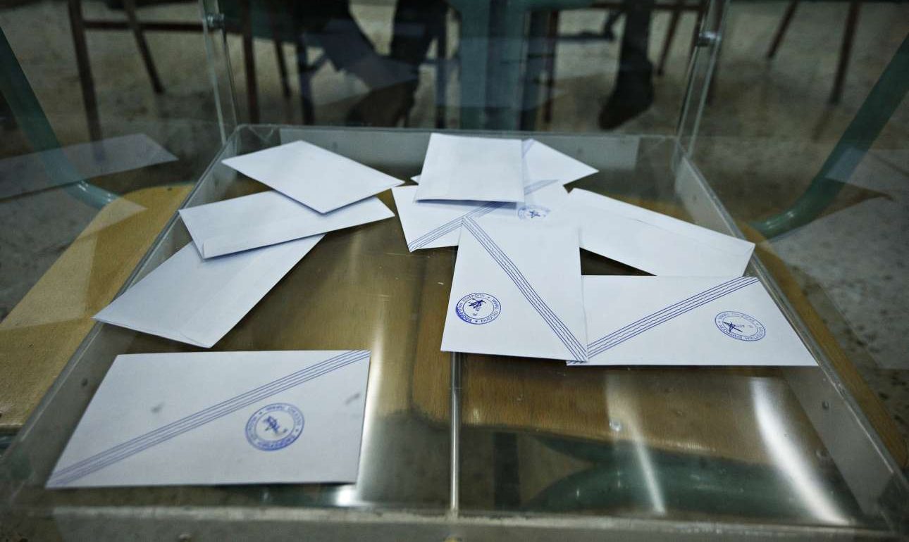 Δημοσκόπηση MRB: Αυτοδυναμία της ΝΔ ακόμα και με επτακομματική Βουλή