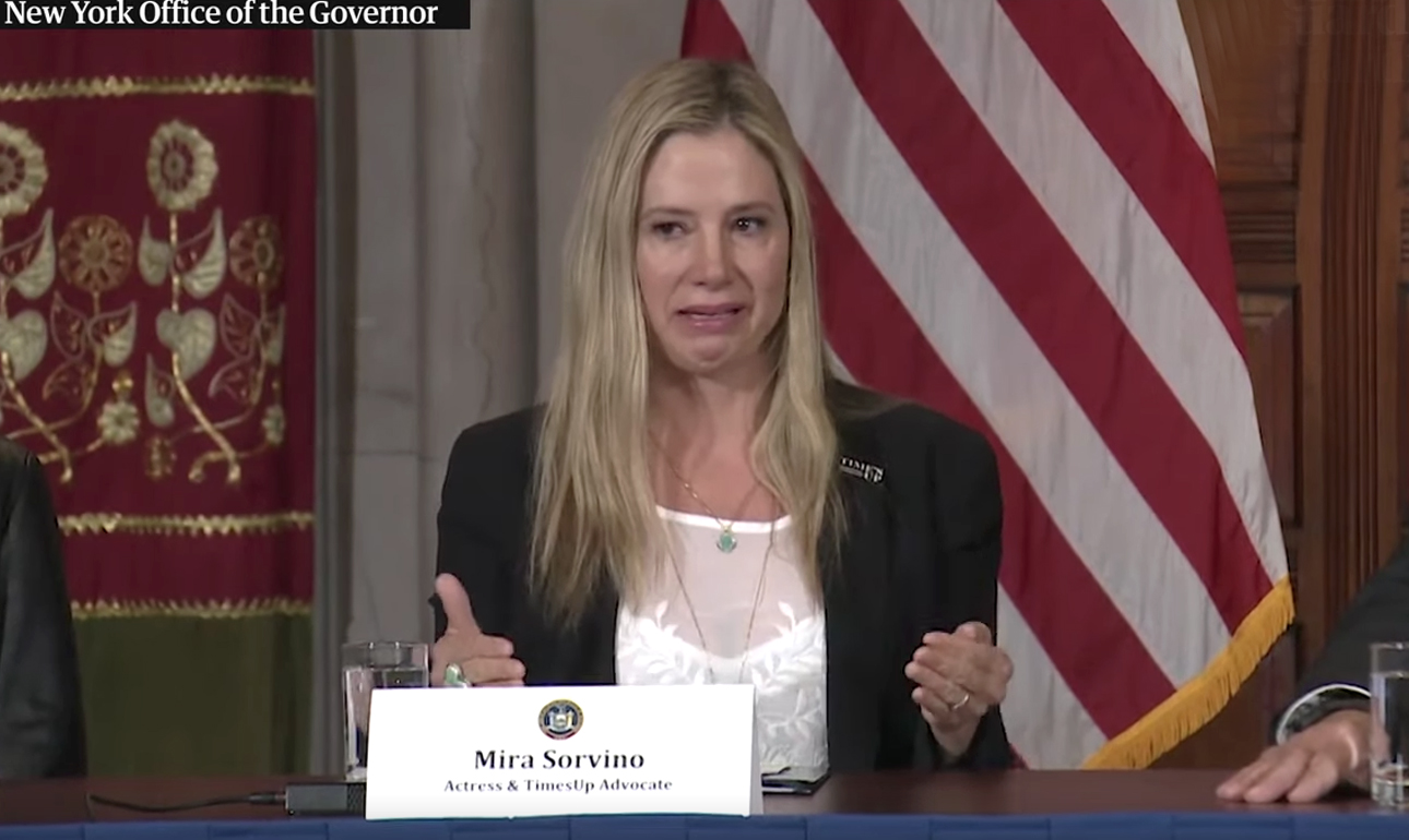 Η Μίρα Σορβίνο περιέγραψε τον βιασμό της στη διάρκεια ενός ραντεβού