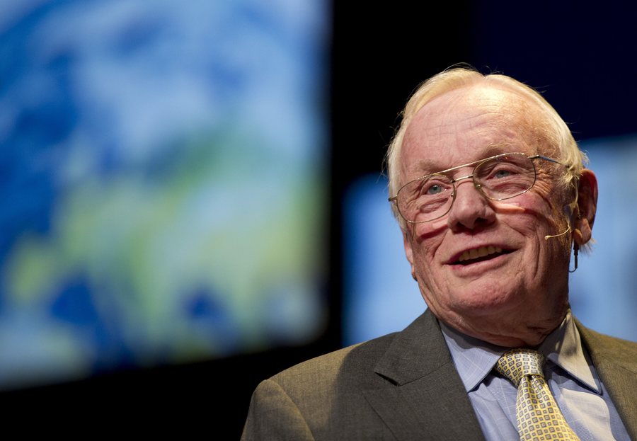 Πώς ο θάνατος του Νιλ Αρμστρονγκ απέφερε $6 εκατ. στους συγγενείς του