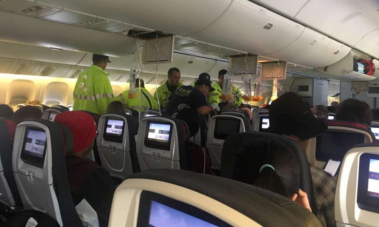 Πτήση τρόμου με 37 τραυματίες πάνω από τη Χαβάη