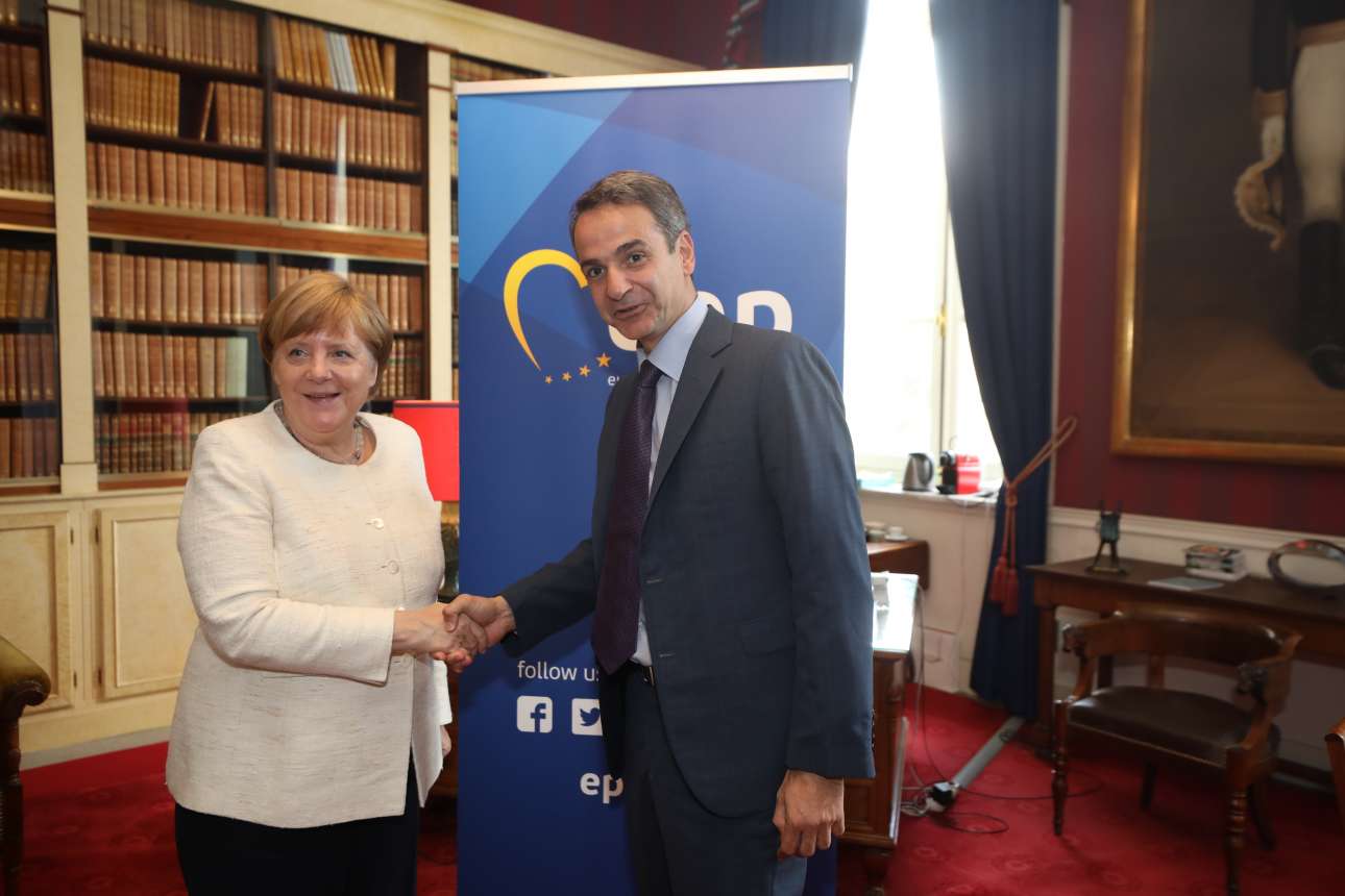 Πρόσκληση Μέρκελ στον Μητσοτάκη – στο Βερολίνο ο Πρωθυπουργός μετά τις 20/8