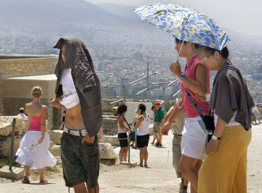 Μόνιμα γιατρός στην Ακρόπολη με το «καλημέρα» της κυβέρνησης