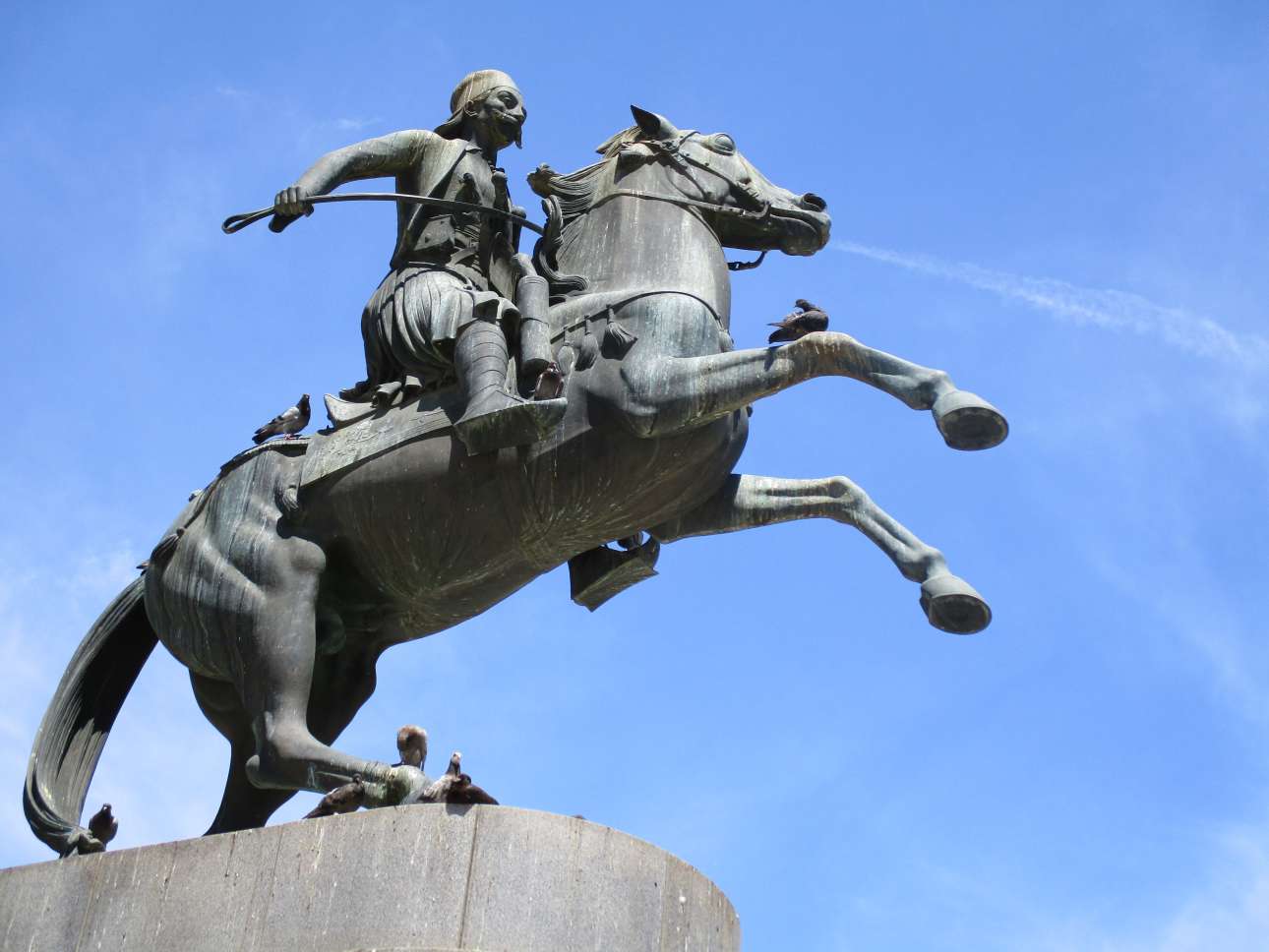 Μόνη στο City #26