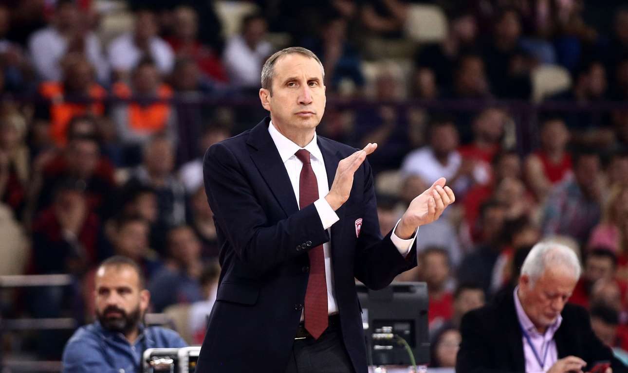 Ο γενναίος κόουτς Ντέιβιντ Μπλατ