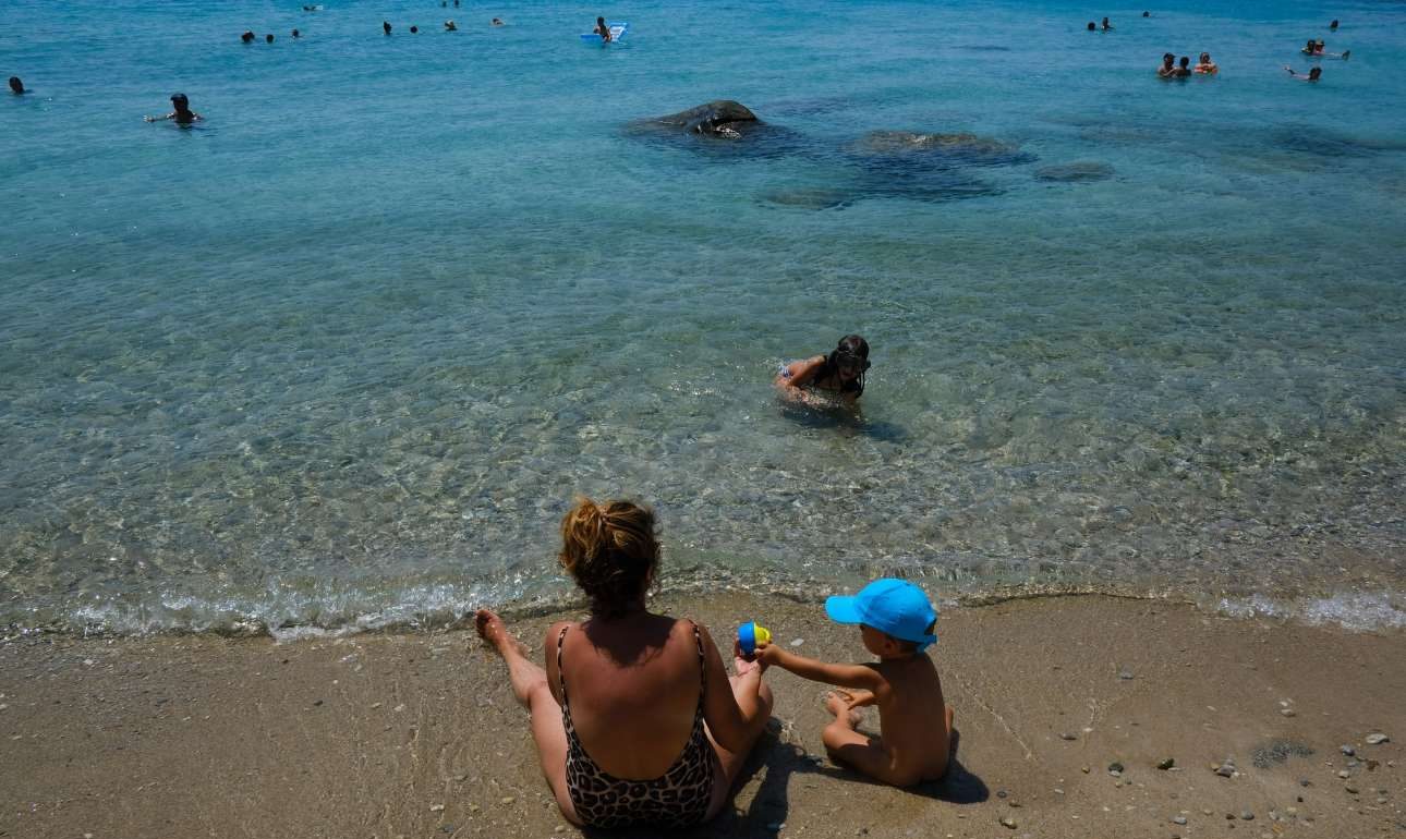 Το τριήμερο της φωτιάς: Πού θα «χτυπήσει» 40 το θερμόμετρο