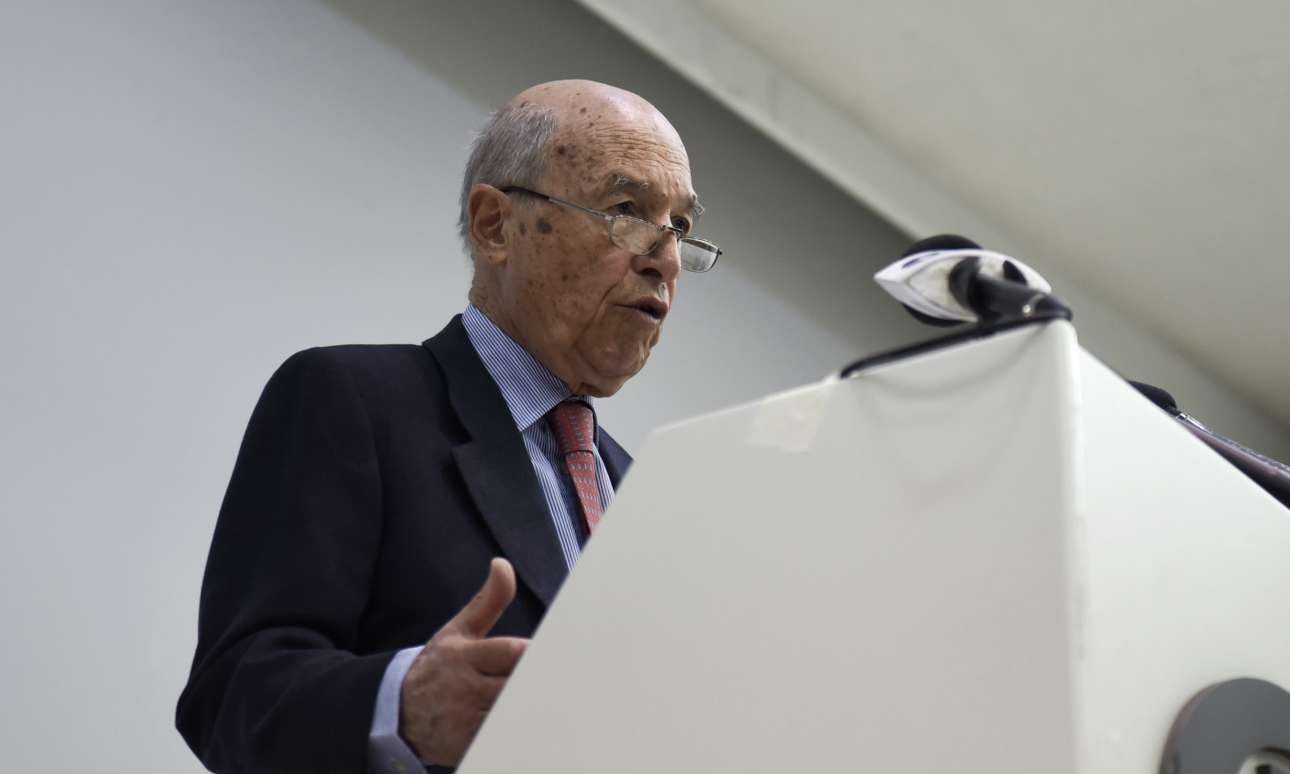 Παρέμβαση Σημίτη: Oχι άλλες «μονόπλευρες Πρέσπες» σε καίρια εθνικά ζητήματα