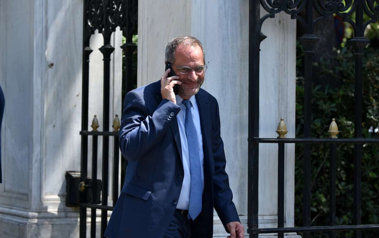 Στόχος των τρολ ο Ζούλας επειδή αναλαμβάνει την ΕΡΤ – τι απάντησε για τα tweets του