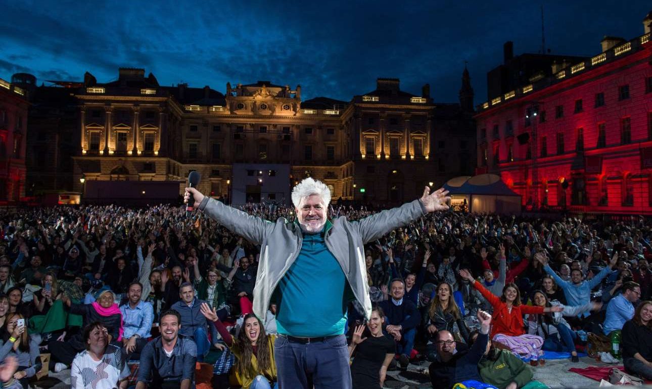 Αλμοδόβαρ: Δεν μπορώ άλλο να κρύβομαι πίσω από τους πρωταγωνιστές μου