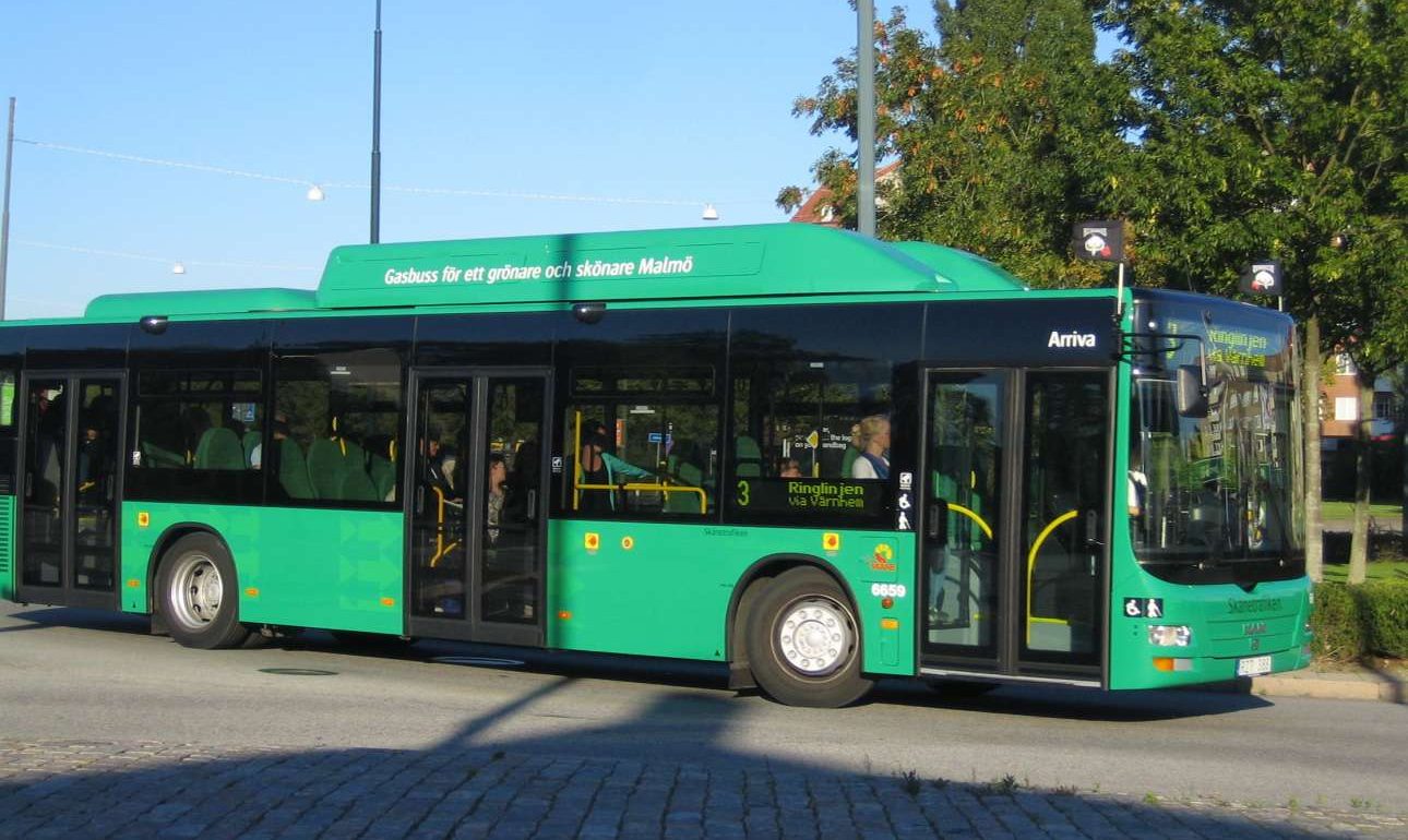 Σουηδία: Οδηγός λεωφορείου ζήτησε από 19χρονη «να φορέσει περισσότερα ρούχα»