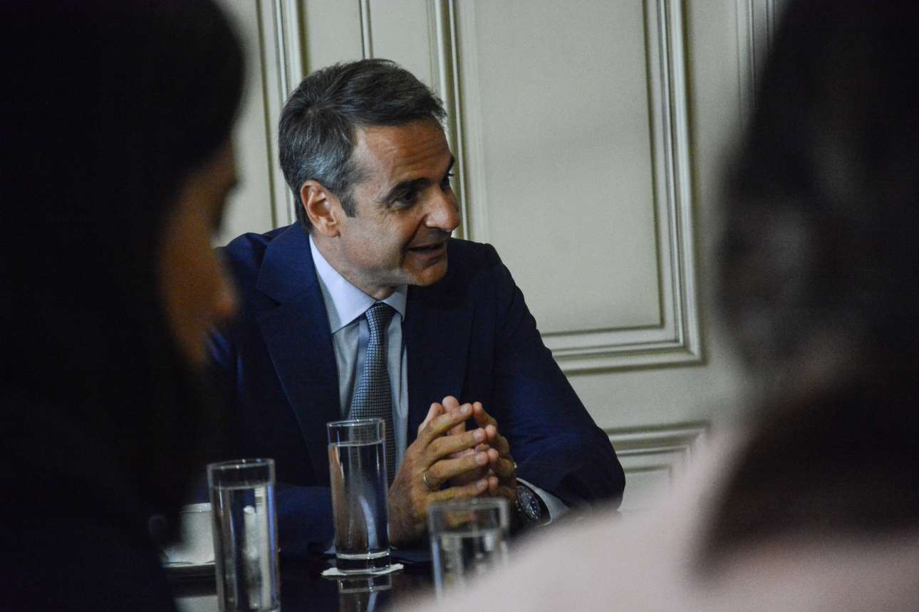 Μητσοτάκης στη Figaro: Στο 24% η φορολογία των επιχειρήσεων το 2020, στο 20% το 2021