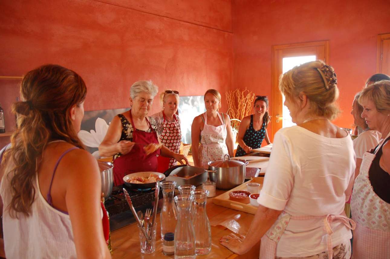 Η Ελλάδα κάτι σαν περιοδεύον «Master chef»