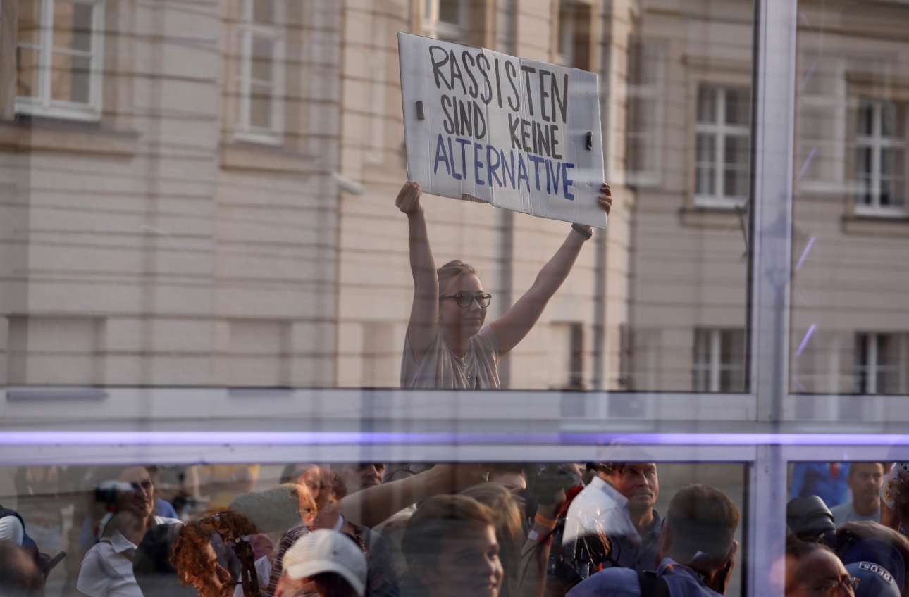 Γερμανία: οι νεολαίοι διχασμένοι μεταξύ Ακροδεξιάς και Πρασίνων