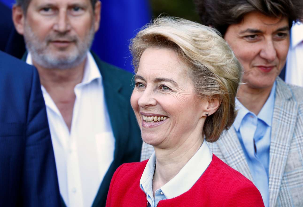 Τι απάντησε η Ούρσουλα φον ντερ Λάιεν για το χαρτοφυλάκιο του Σχοινά