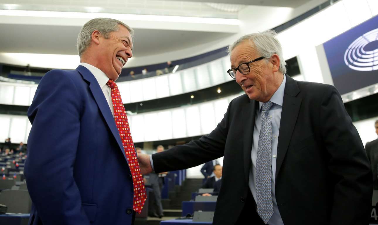 Γιούνκερ: Ο κίνδυνος του άτακτου Brexit είναι μπροστά μας