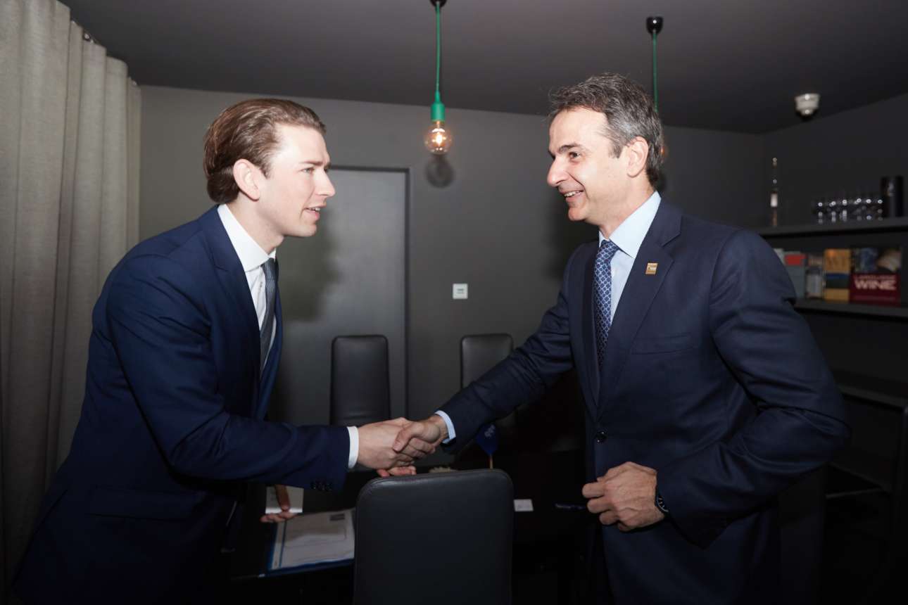 Επικοινωνία Μητσοτάκη με Κουρτς για το Προσφυγικό – Πάνω από 500 νέες αφίξεις