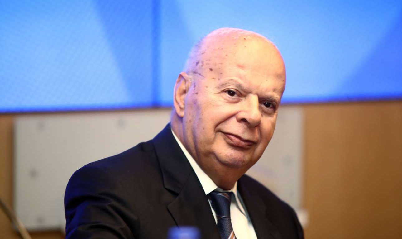 Οι μισές αλήθειες του προέδρου Βασιλακόπουλου