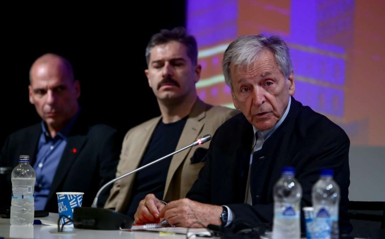 Γαβράς: «Γιατί να ακούσω τον Ντάισελμπλουμ που είπε ότι οι Ελληνες έφαγαν τα λεφτά σε γυναίκες και ποτά;»