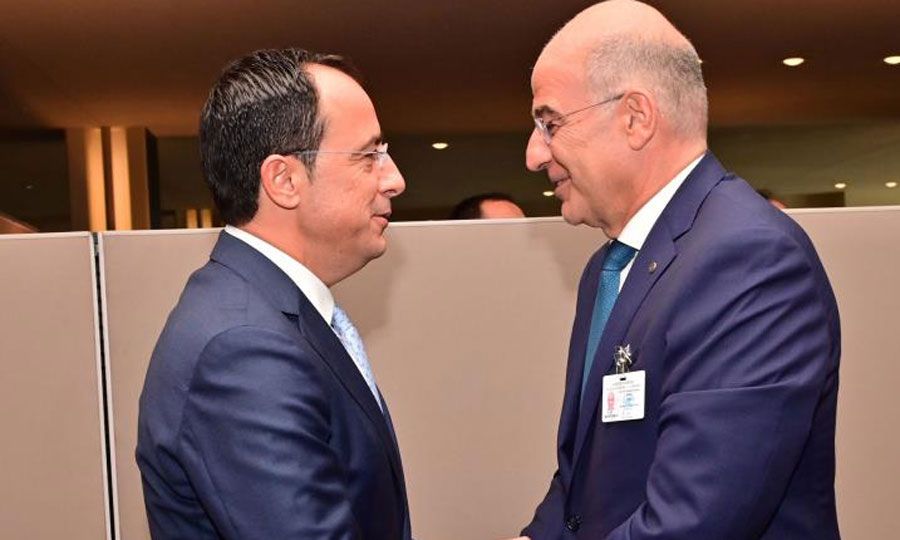 Τις εξελίξεις στο Κυπριακό συζήτησαν Δένδιας – Χριστοδουλίδης