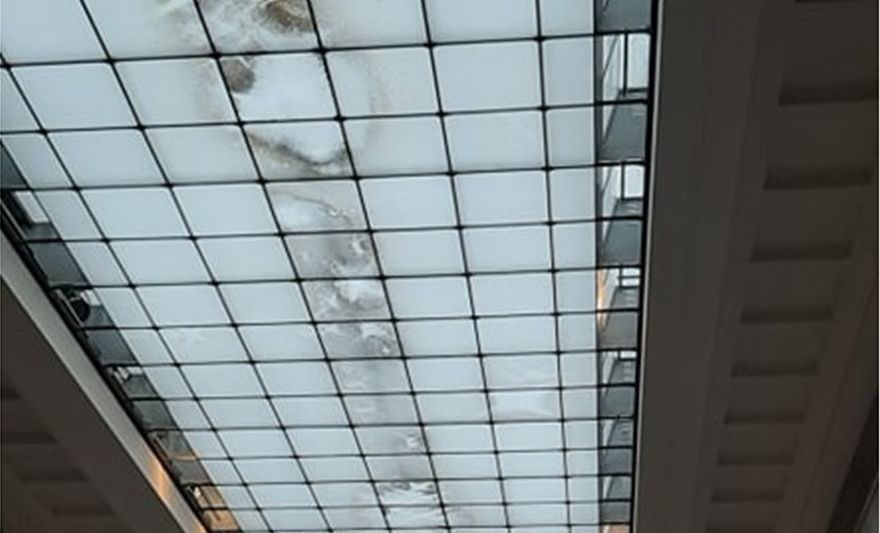 Το Βρετανικό Μουσείο απαντά στα περί μούχλας στην αίθουσα των Γλυπτών του Παρθενώνα