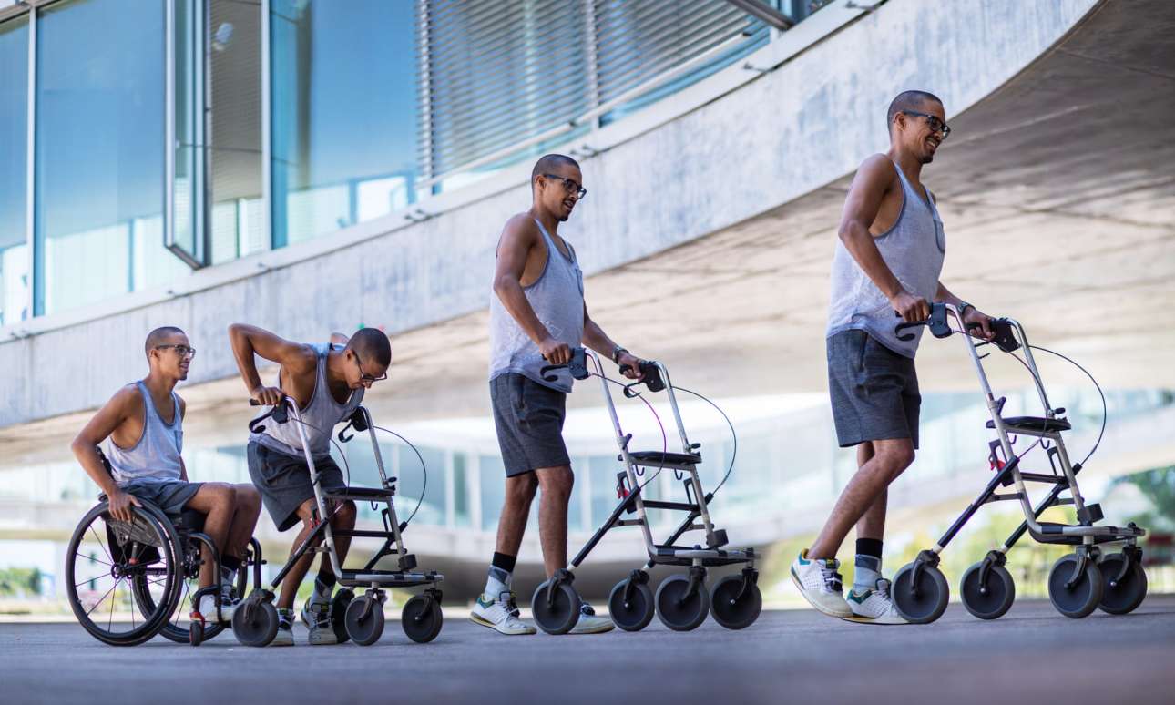Δύο ηλεκτρόδια σήκωσαν παράλυτο ξανά στα πόδια του