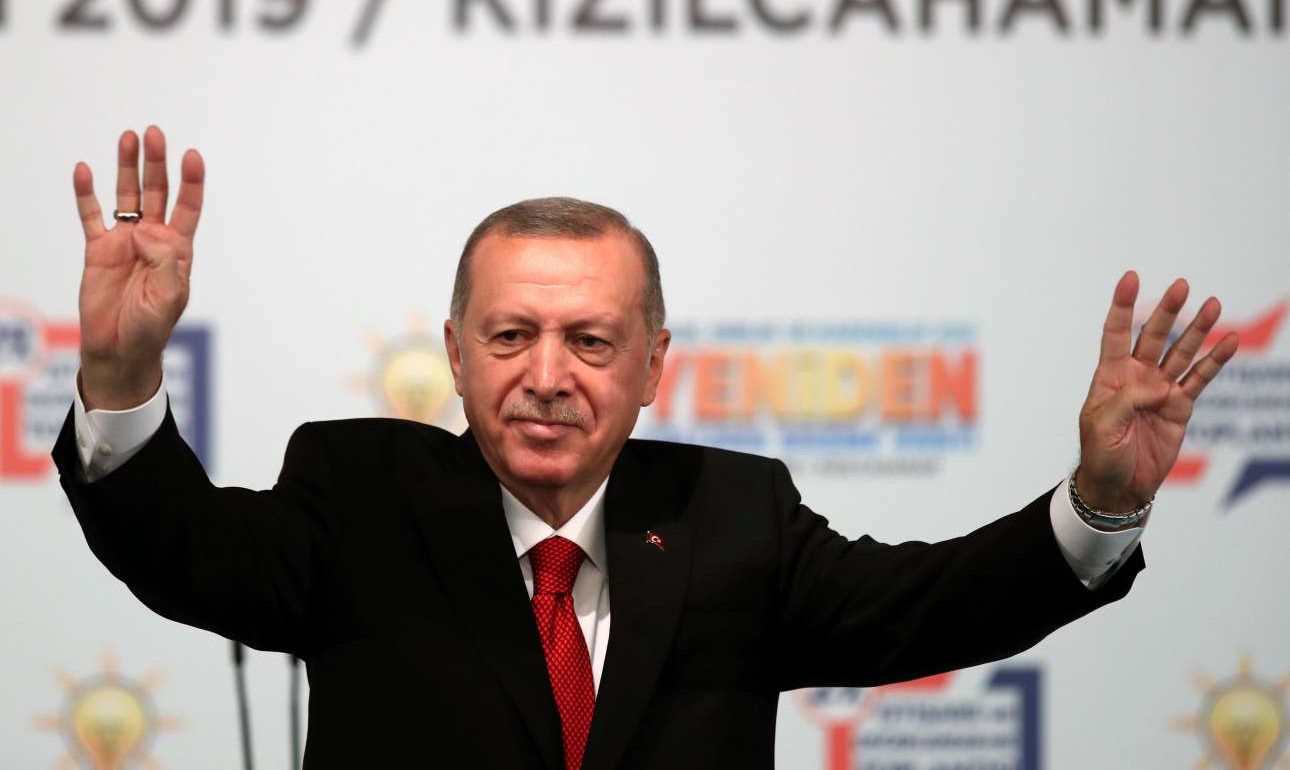 Ερντογάν: Θέμα ωρών η τουρκική επέμβαση στη Συρία, «αγοράζουμε τρίτο γεωτρύπανο»