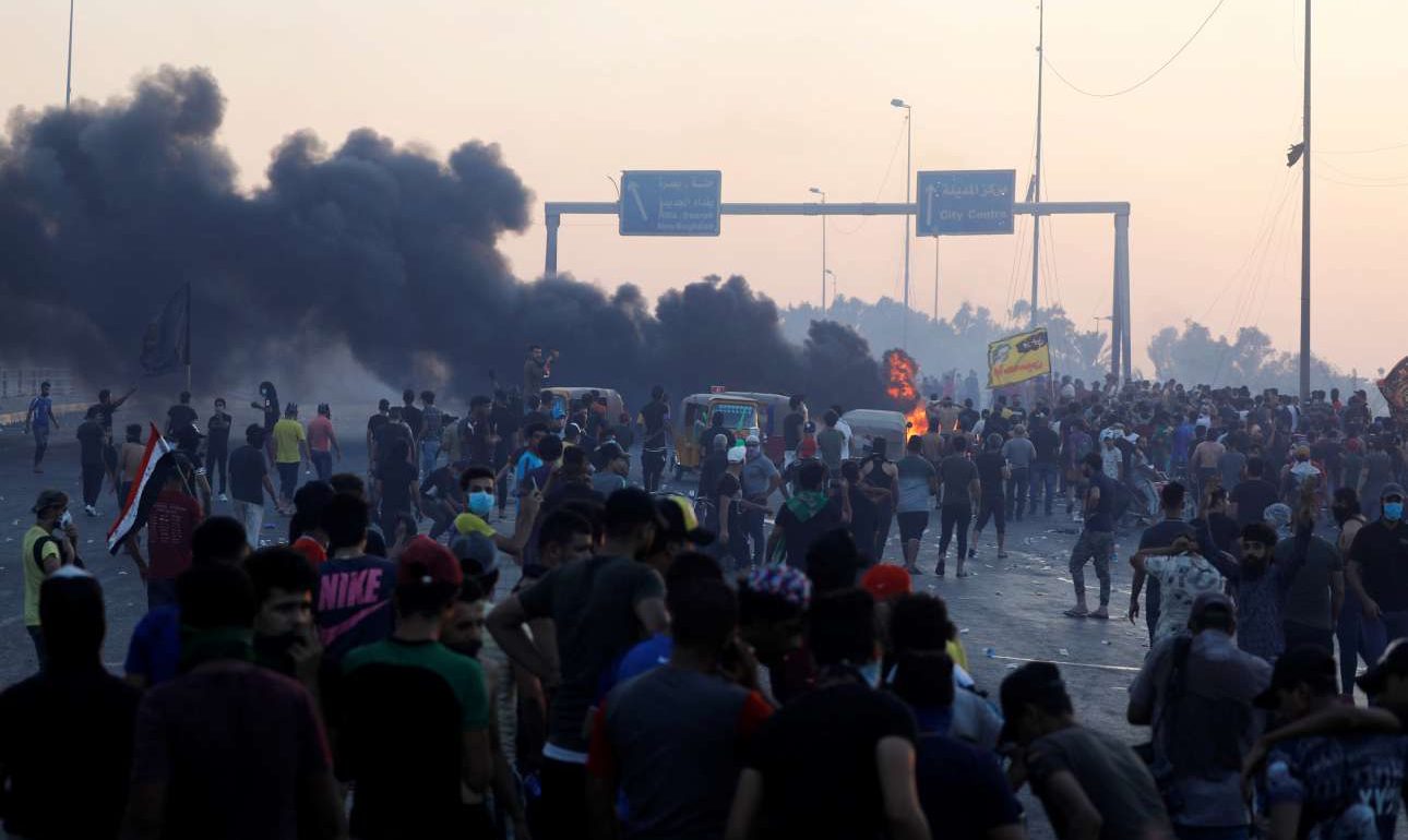 Παρέμβαση ΟΗΕ για το Ιράκ – 100 νεκροί στις αντικυβερνητικές διαδηλώσεις