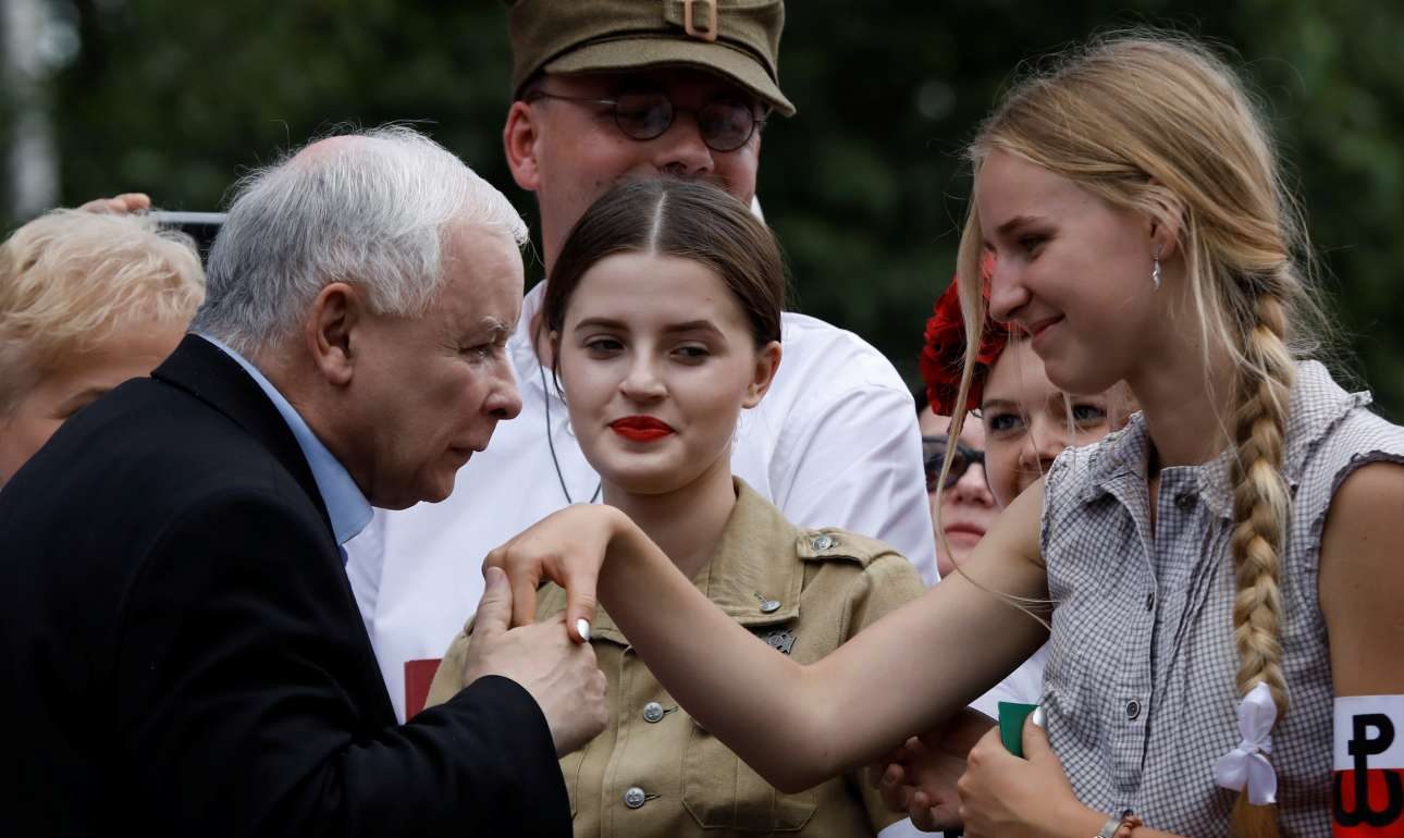 Δύο εκλογές, δύο μάχες για την αντιπολίτευση σε Πολωνία και Ουγγαρία