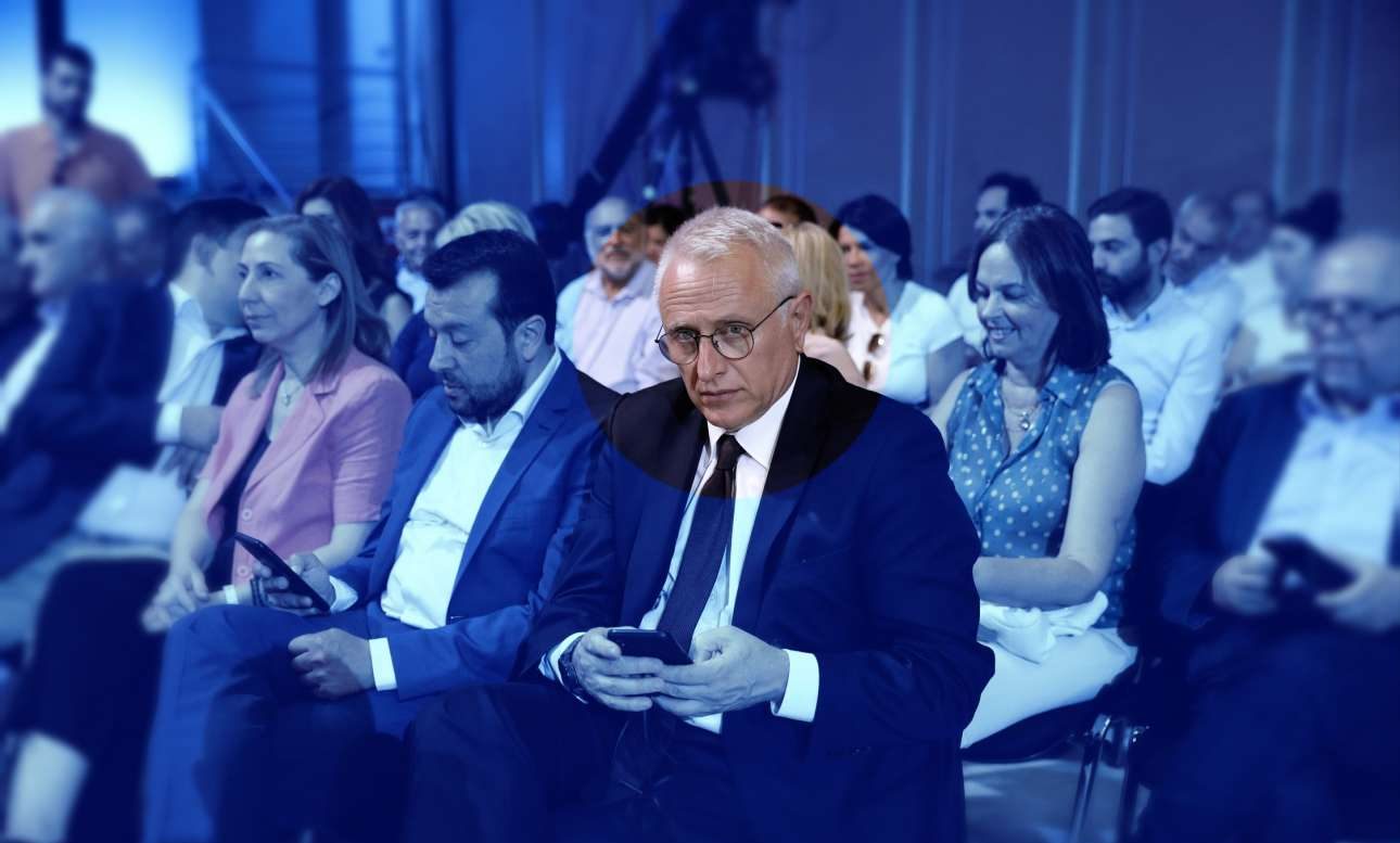 O ΣΥΡΙΖΑ αντιμέτωπος με το πασοκικό παρελθόν του Ραγκούση