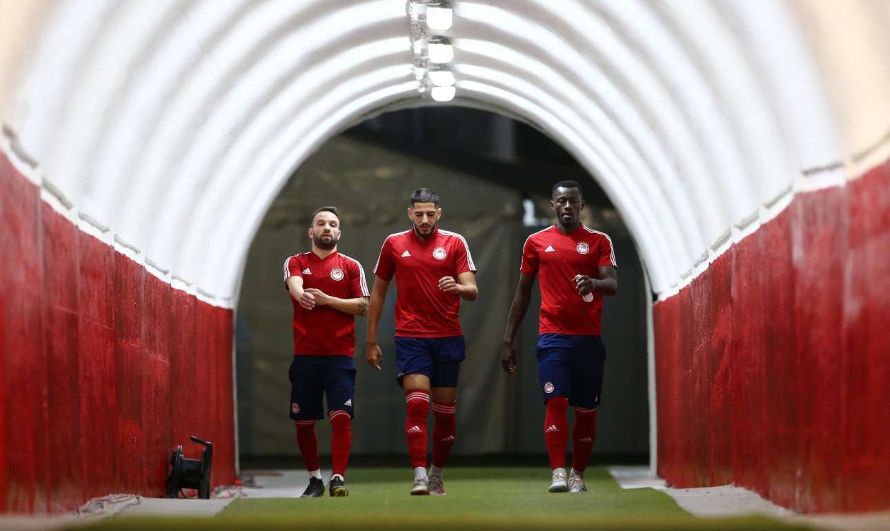 Ολυμπιακός – Ερυθρός Αστέρας: Για 90+90 λεπτά δεν θα είναι «αδέλφια»