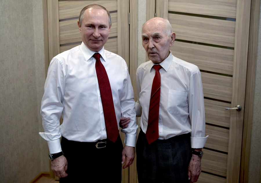 «Πειθαρχημένος και ευσυνείδητος» κατάσκοπος ο Πούτιν – στη δημοσιότητα το προφίλ του στην KGB