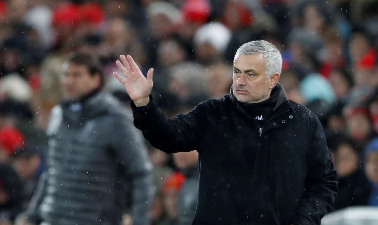 Θα έδιωχνες τον Ποκετίνο για τον Μουρίνιο;