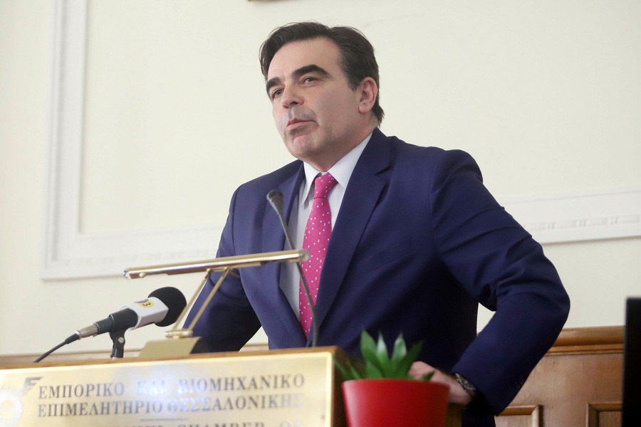 Σχοινάς: Προτεραιότητα της Κομισιόν μία βιώσιμη πολιτική στο Προσφυγικό