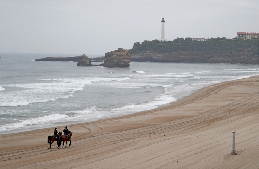 Γιατί στις παραλίες της Γαλλίας ξεβράστηκαν 760 κιλά καθαρή κοκαΐνη;