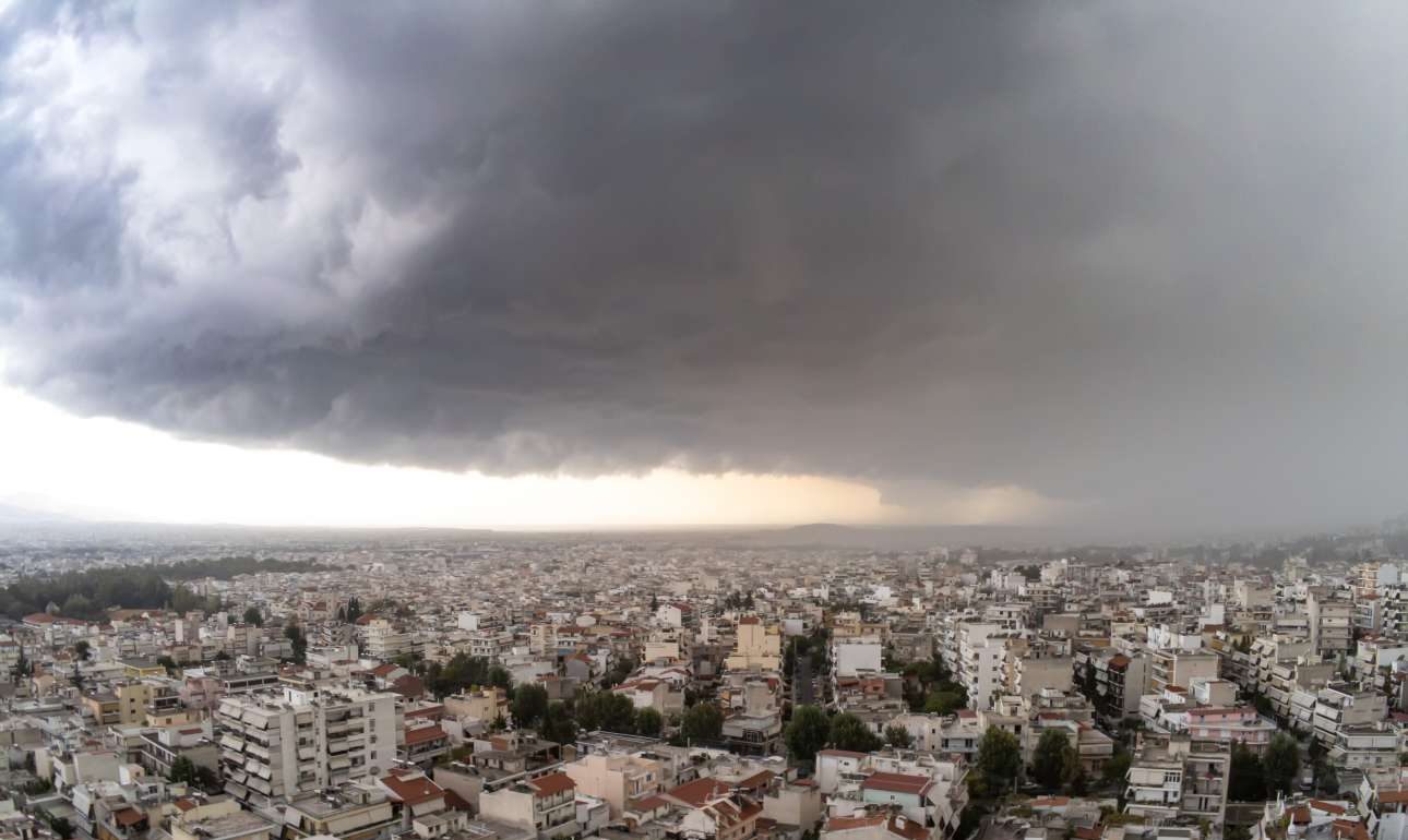 Κακοκαιρία τριών φάσεων με ισχυρές καταιγίδες ο «Γηρυόνης»