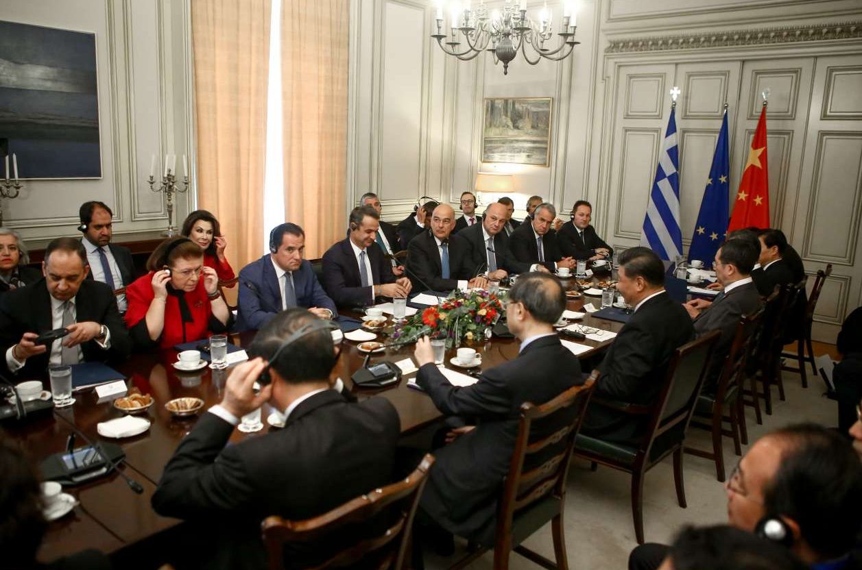 Ποιοι έδωσαν το παρών στο γεύμα Μητσοτάκη στον Σι Τζινπίνγκ