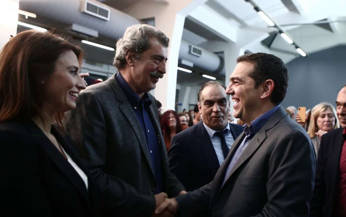 Ασυμμάζευτος ο Πολάκης: απαντά στους «συντρόφους» του ΣΥΡΙΖΑ με βουκολικό άσμα