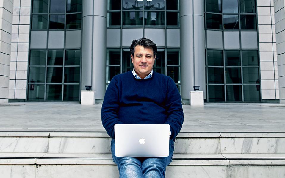 Ο Μανώλης Δερμιτζάκης πρόεδρος του Εθνικού Συμβουλίου Ερευνας