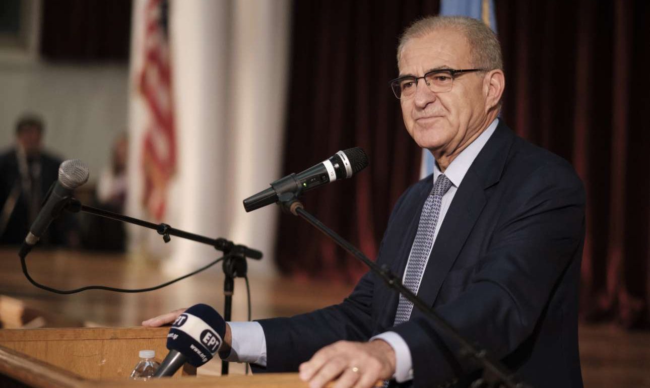 Ο Αντώνης Διαματάρης επιβεβαιώνει: «Δεν πήρα μεταπτυχιακό από το Columbia»