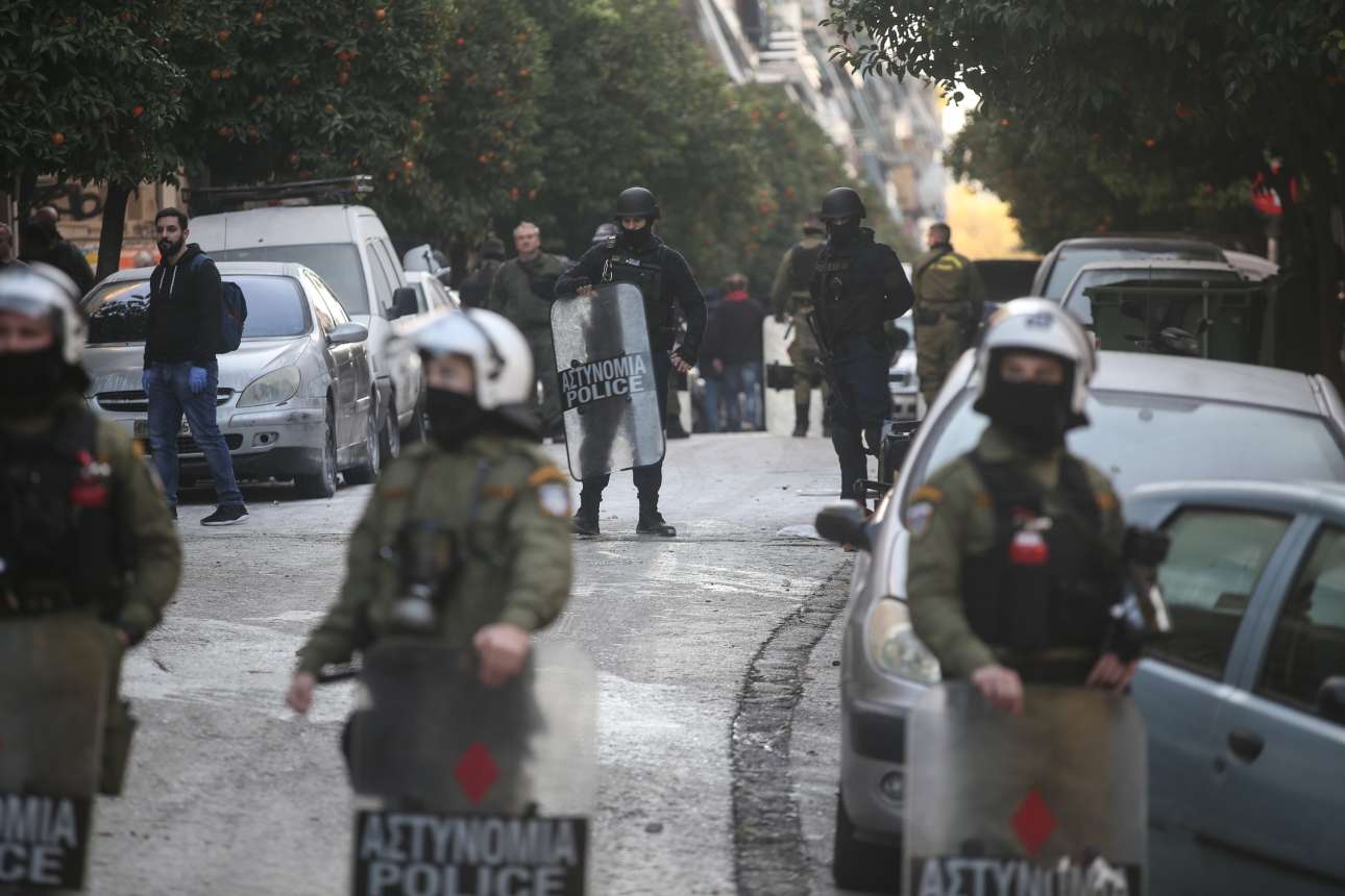 Επιασε λάθος ανθρώπους στο Κουκάκι η Αστυνομία;